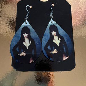 ELVIRA Mistress of the Dark 1.75 inch teardrop Dangling Earrings